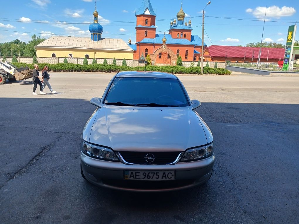 Opel Vectra b ,1,6 GBO