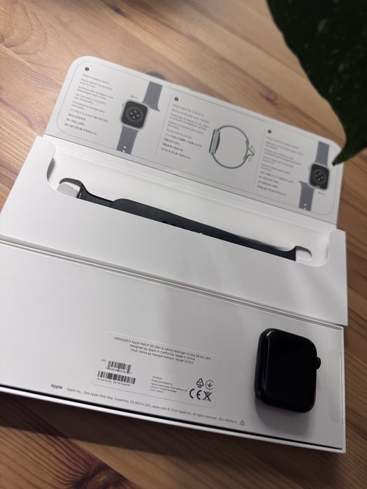 Apple Watch SE 2. generacji 44mm