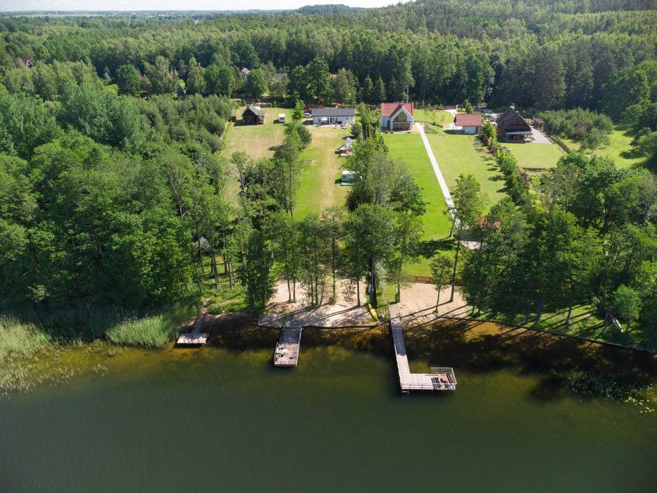 Całoroczny dom nad jeziorem SEN MAZUR z sauną, jacuzzi ,własną plażą