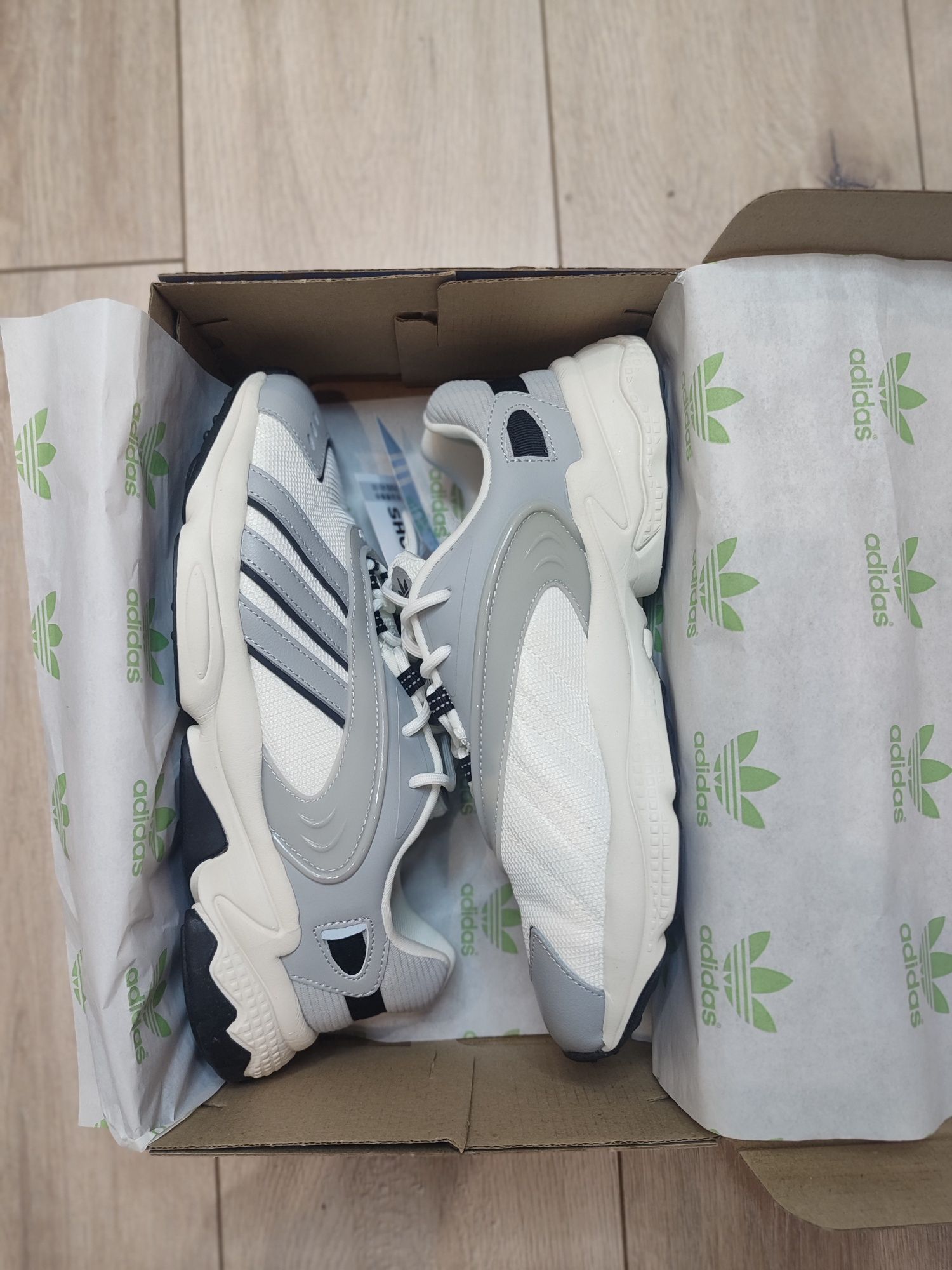 Розпродаж Нові кросівки Adidas Oztral Originals Grey/White, мужские кр