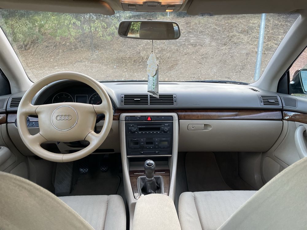 Audi A4 1.9TDi PD 130cv cx6 Nac-04