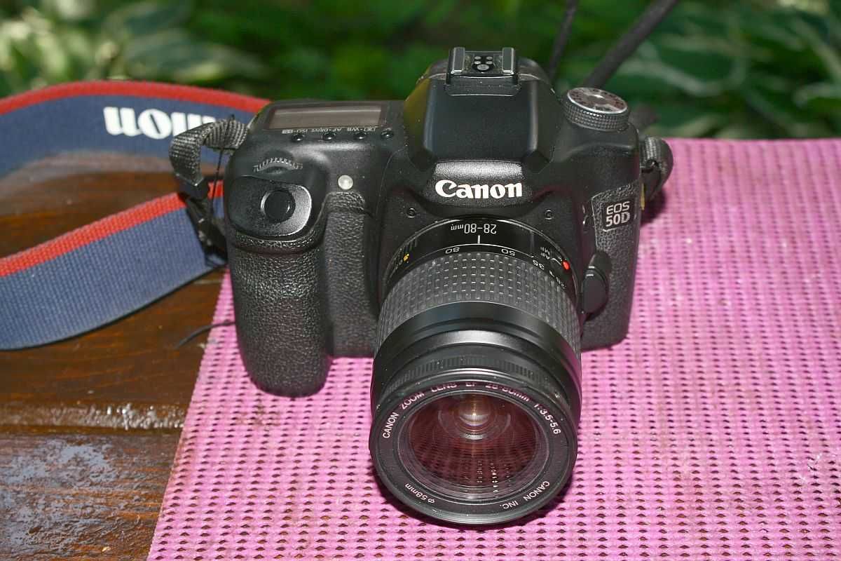 Lustrzanka Canon eos 50D z obiektywem