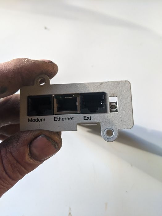 Плата керування безперебійником