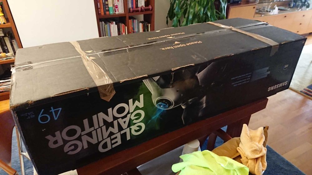 Samsung C49HG90 QLED 49" 144Hz Curved LED Gaming Monitor