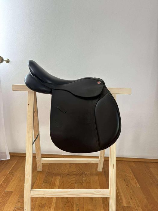 Siodlo skokowe Claridge House - 17”