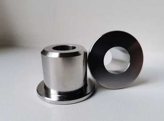 Втулка поворотного кулака BMW E39  для наконечника и рычага важель