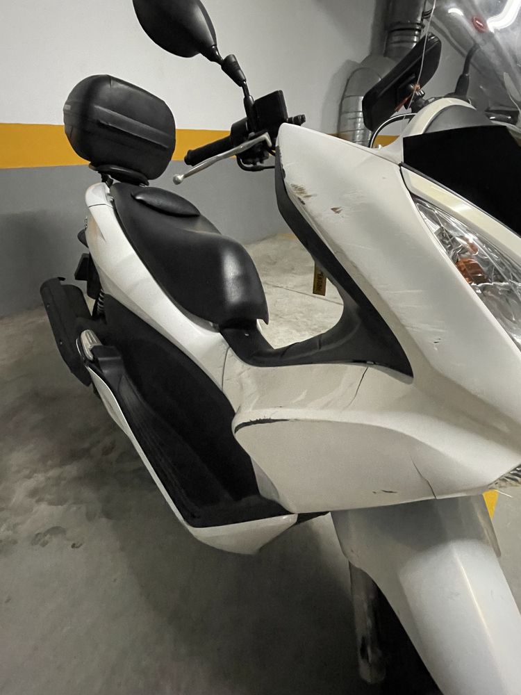 Honda PCX 125 com 36.500km