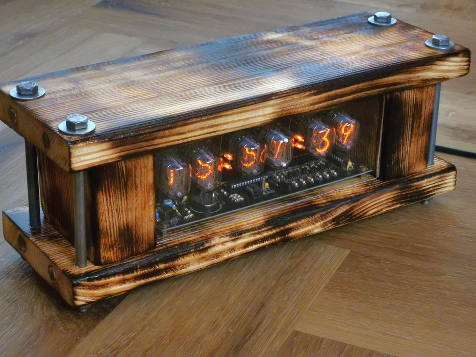 Zegar Lampowy NIXIE 6x IN-12 w Drewnianej Obudowie Loft