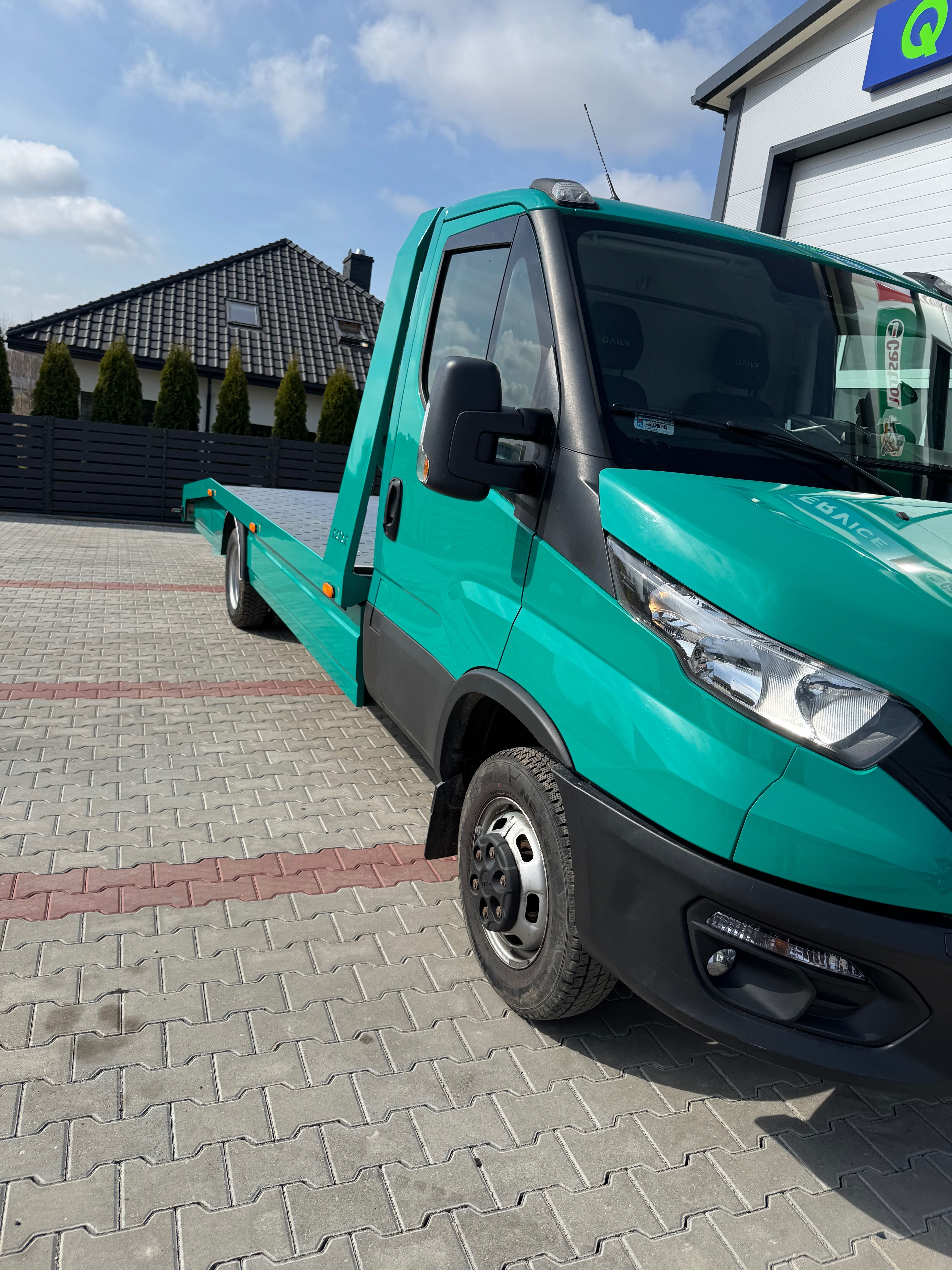 Iveco Daily Auto laweta 50C180  58 tys km 3.5t
