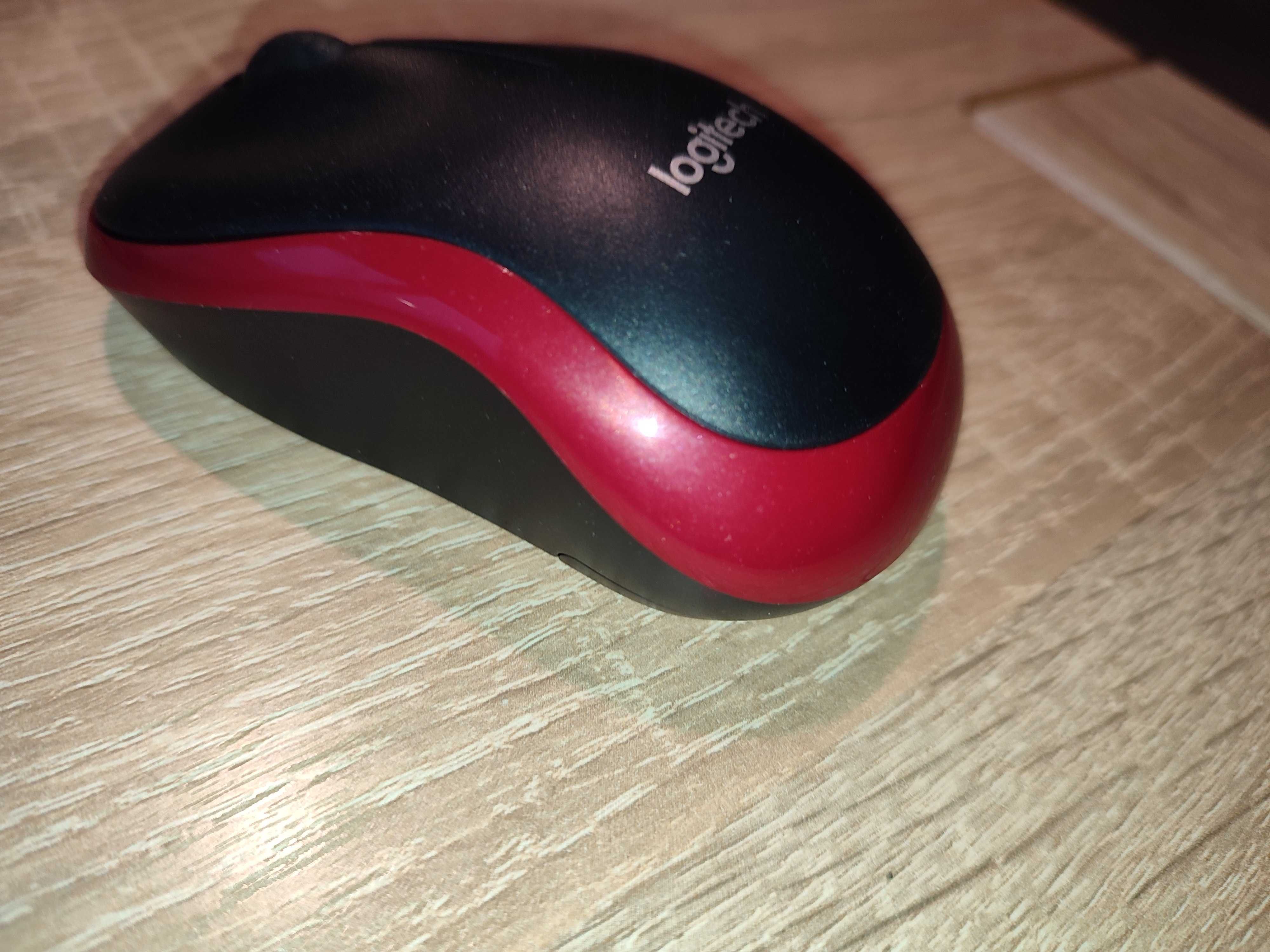 Nowa mysz komputerowa bezprzewodowa Logitech M185 czerwona PC laptopa