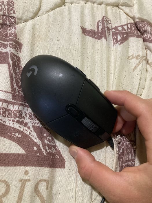 Продам ігрову мишку для Logitech g102 + коврик