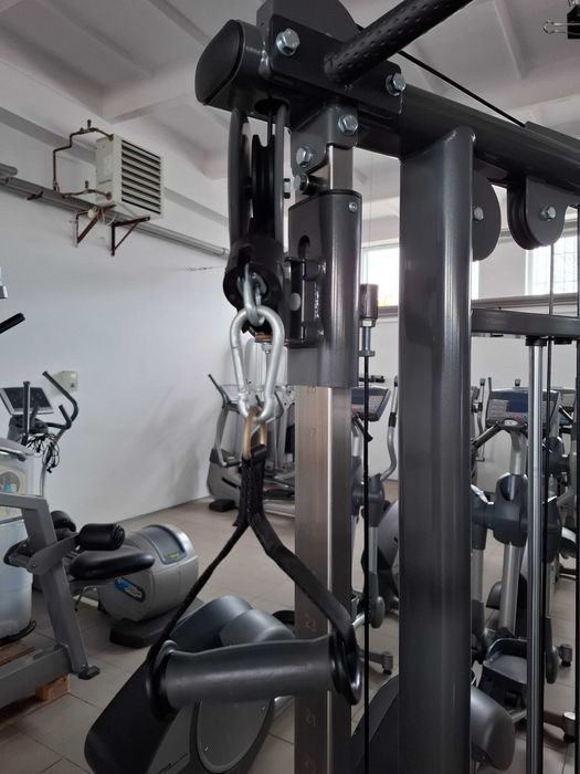 Brama narożna wielofunkcyjna, wyciąg do ćwiczeń i treningu siłowego