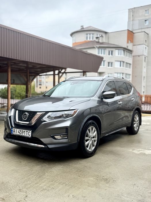 Продаю авто Nissan Rogue