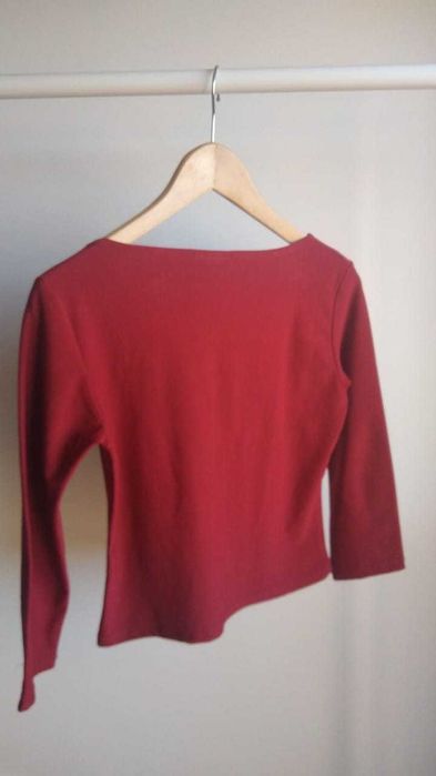 Top vermelho vinho de manga comprida (Zack)