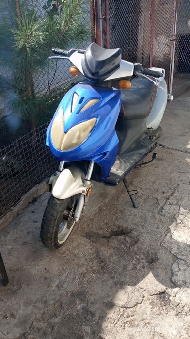 Продам скутер Race 50