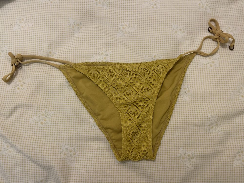 Cueca de biquini