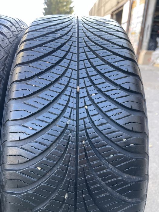 Шини 225/60/17 GoodYear Vector 4Seasons 2шт