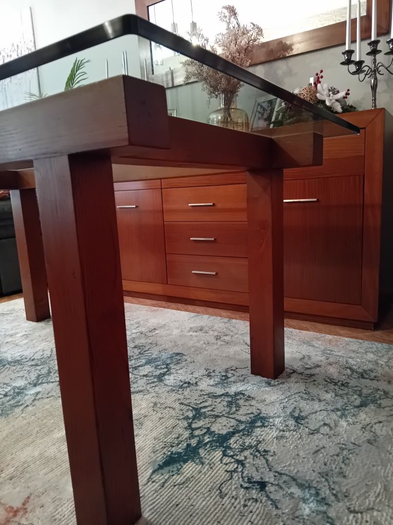 Mesa de sala com 6 cadeiras