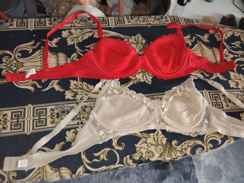 Лот бюстгальтеров р.85 С