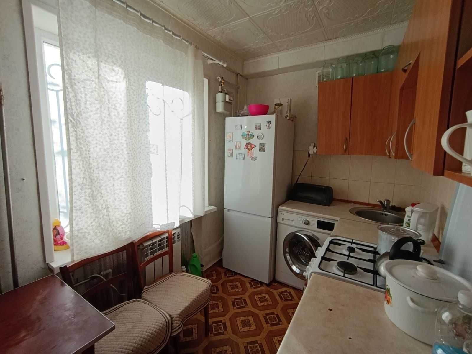ПРОДАЖ 4-кімн. з АЕО, р-н ТЦ «Україна» (Черемушки)(А)