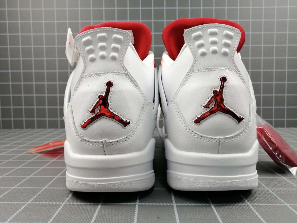 Nike Air Jordan 4 Retro Metalic Red