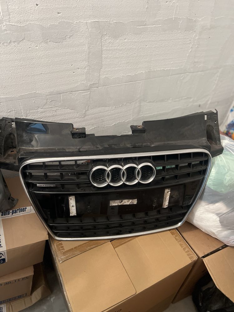 Grill Audi TT 8J