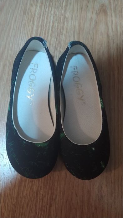 Sapatos Froggy- tamanho 25 Novos