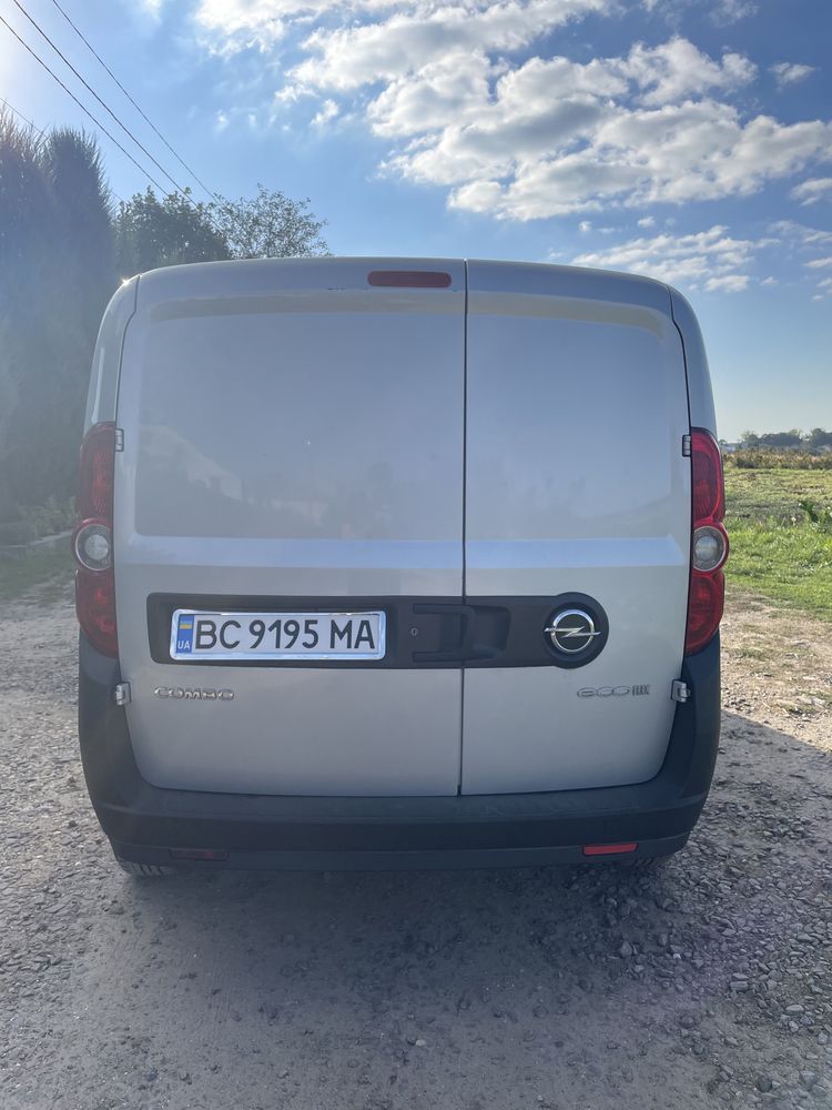 Opel combo 1.3дизель