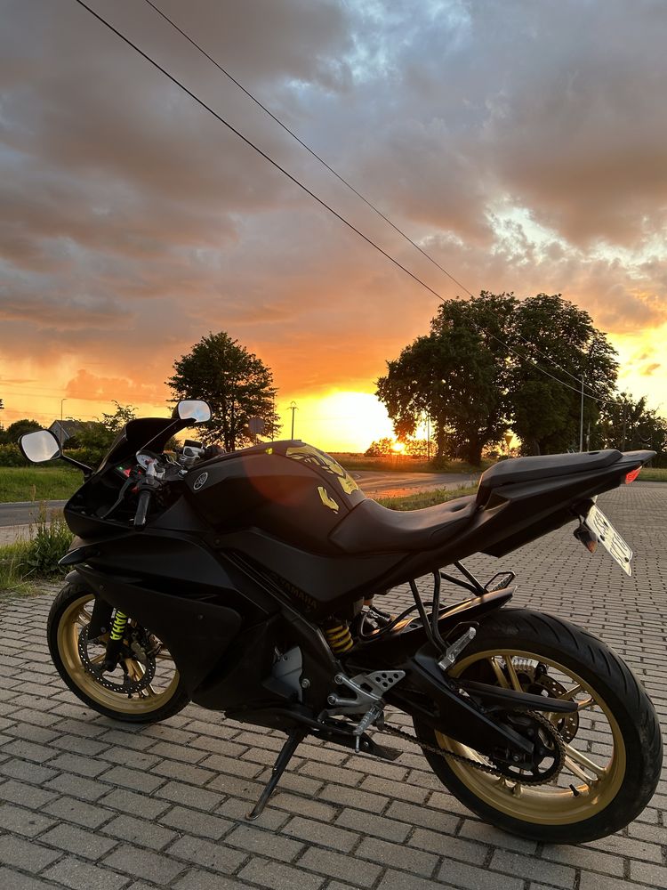 Motocykl Yamaha Yzf R125