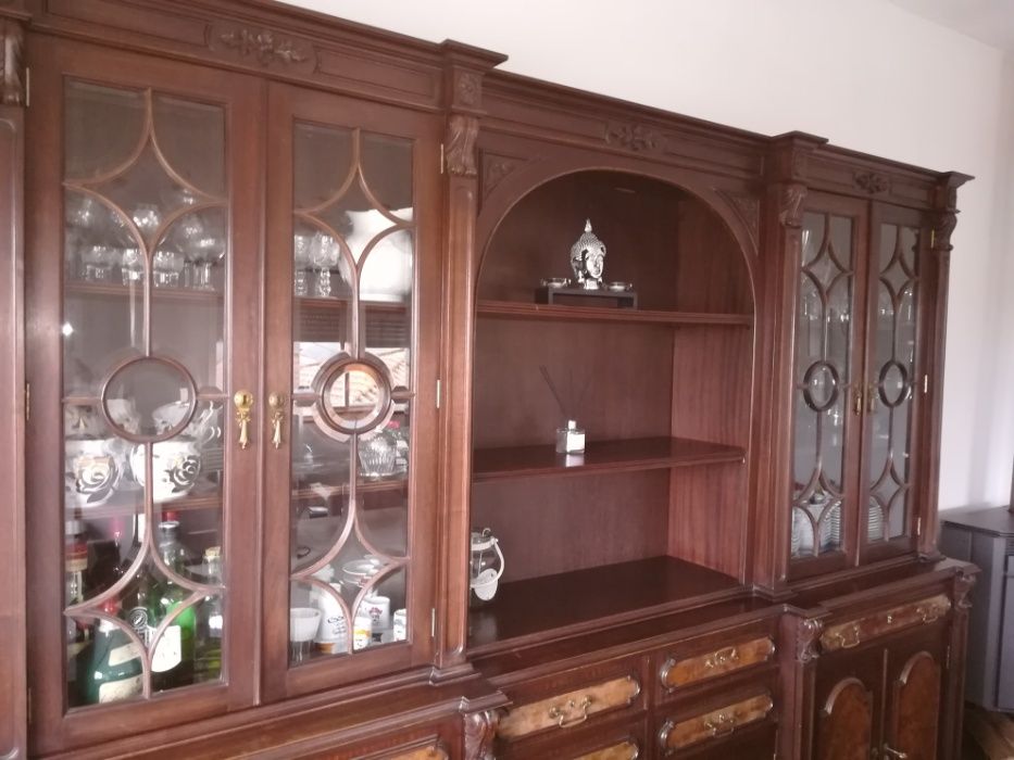 Móvel de apoio sala de jantar
