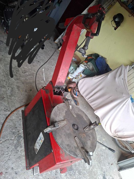 Montazownica do opon automatyczna