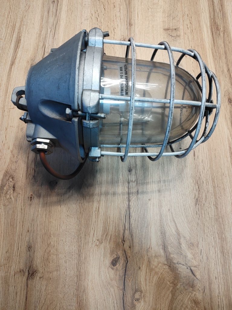 Lampy przemysłowe, loftowe, loft