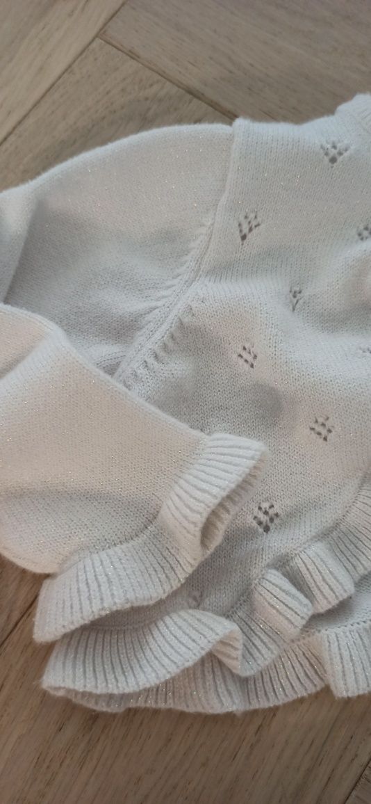 Biały sweterek bolerko chrzest święta 9-12 mcy