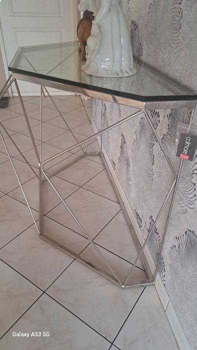 Szklana konsola glamour