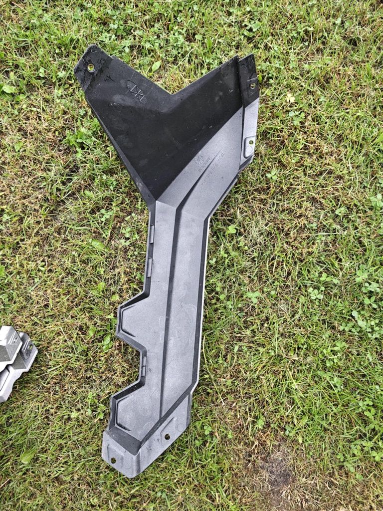 Polaris sportsman ace osłona obudowa owiewka tył lewa