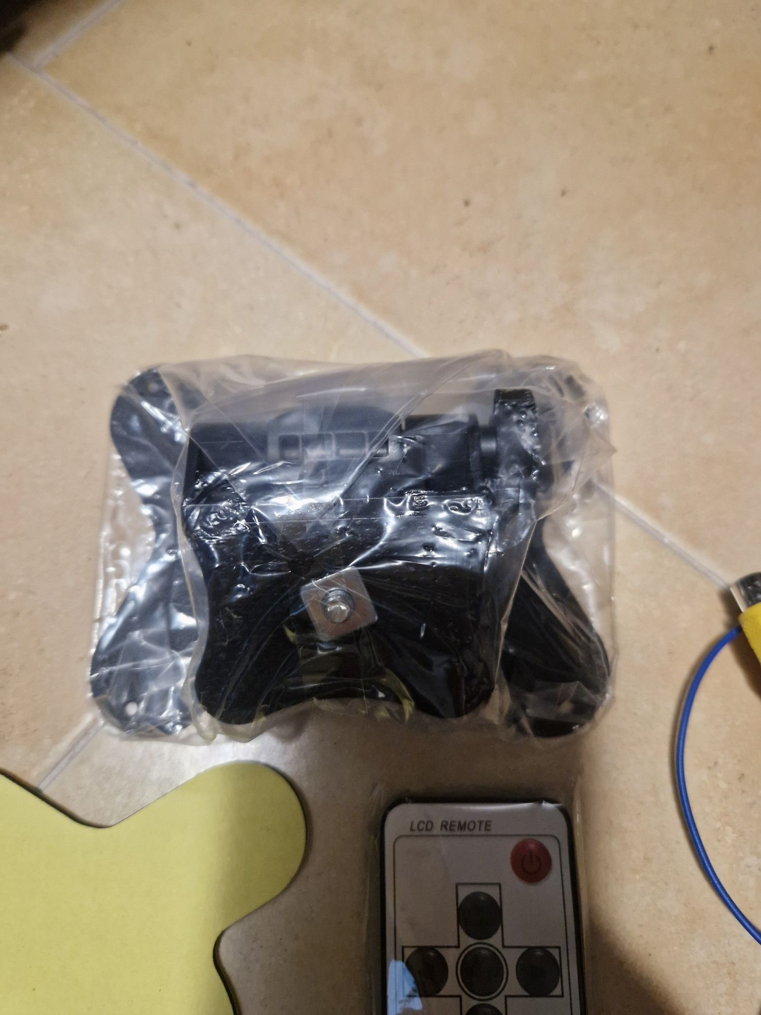 LCD color monitor