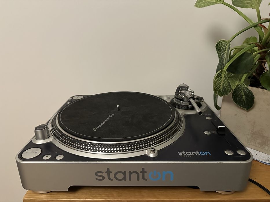 Gramofon Stanton T.120 - dj-ski gramofon do skreczu