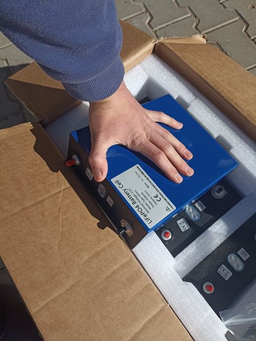 Células de bateria LifePo4 320ah  3.2v Novas