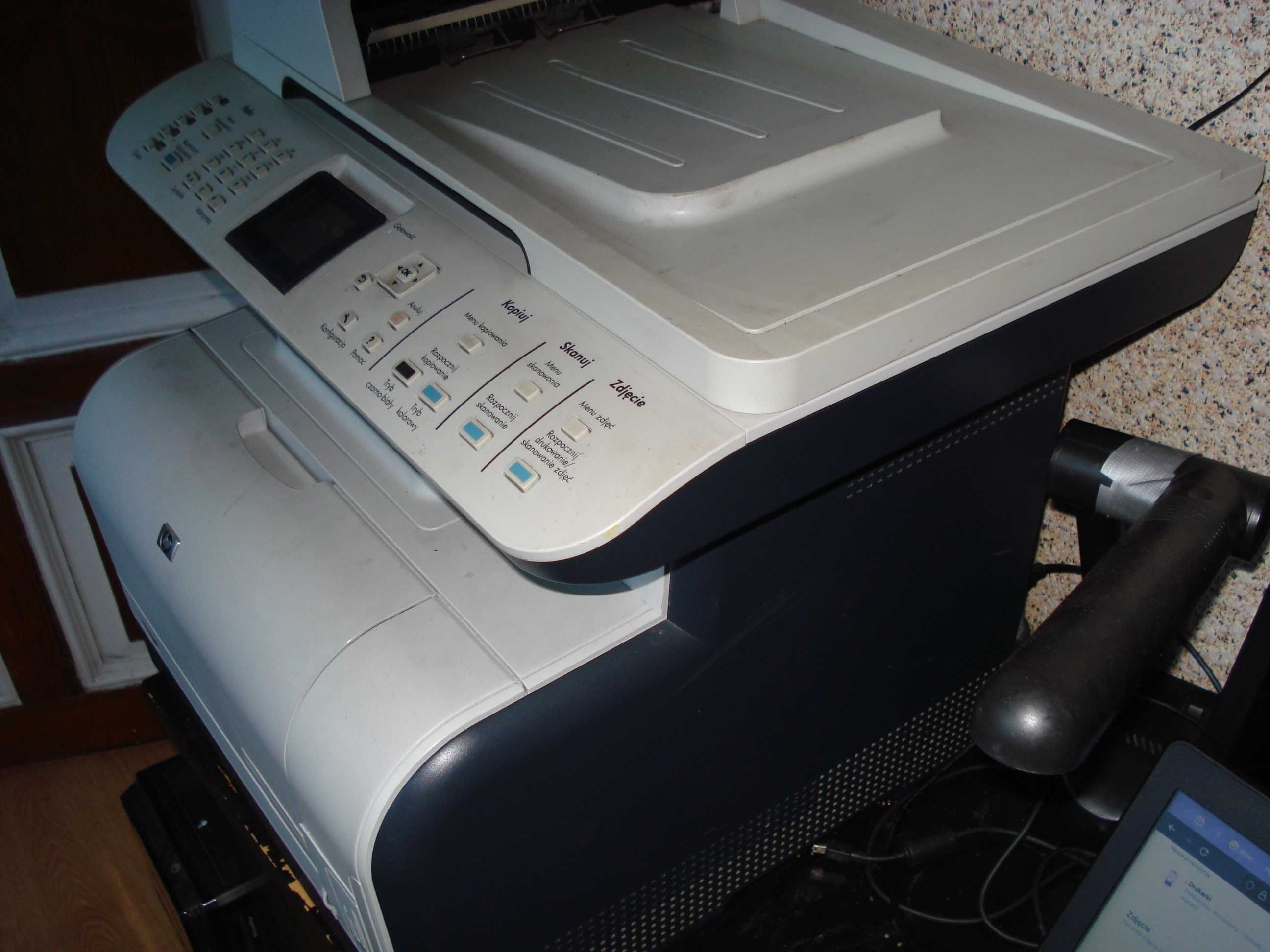 Drukarkę HP Color Laser Jet CM1312 nfi MFP sprzedam.