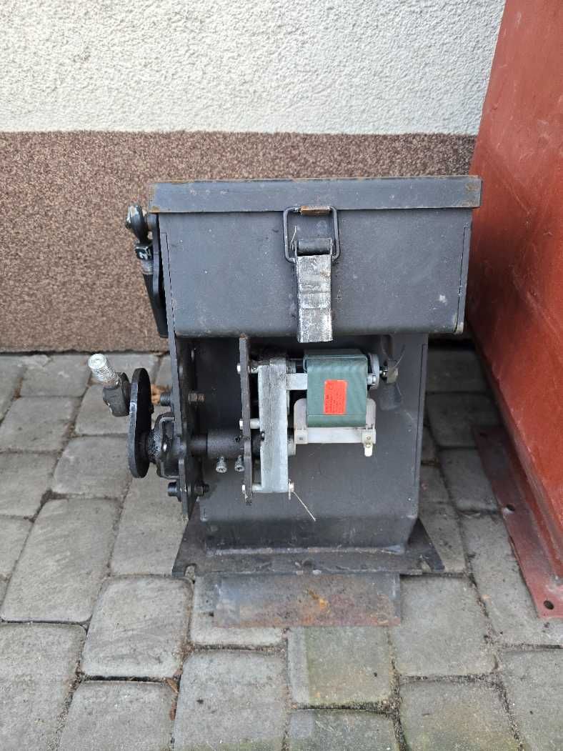 Podajnik do kotła na ekogroszek Gaur 
Duo