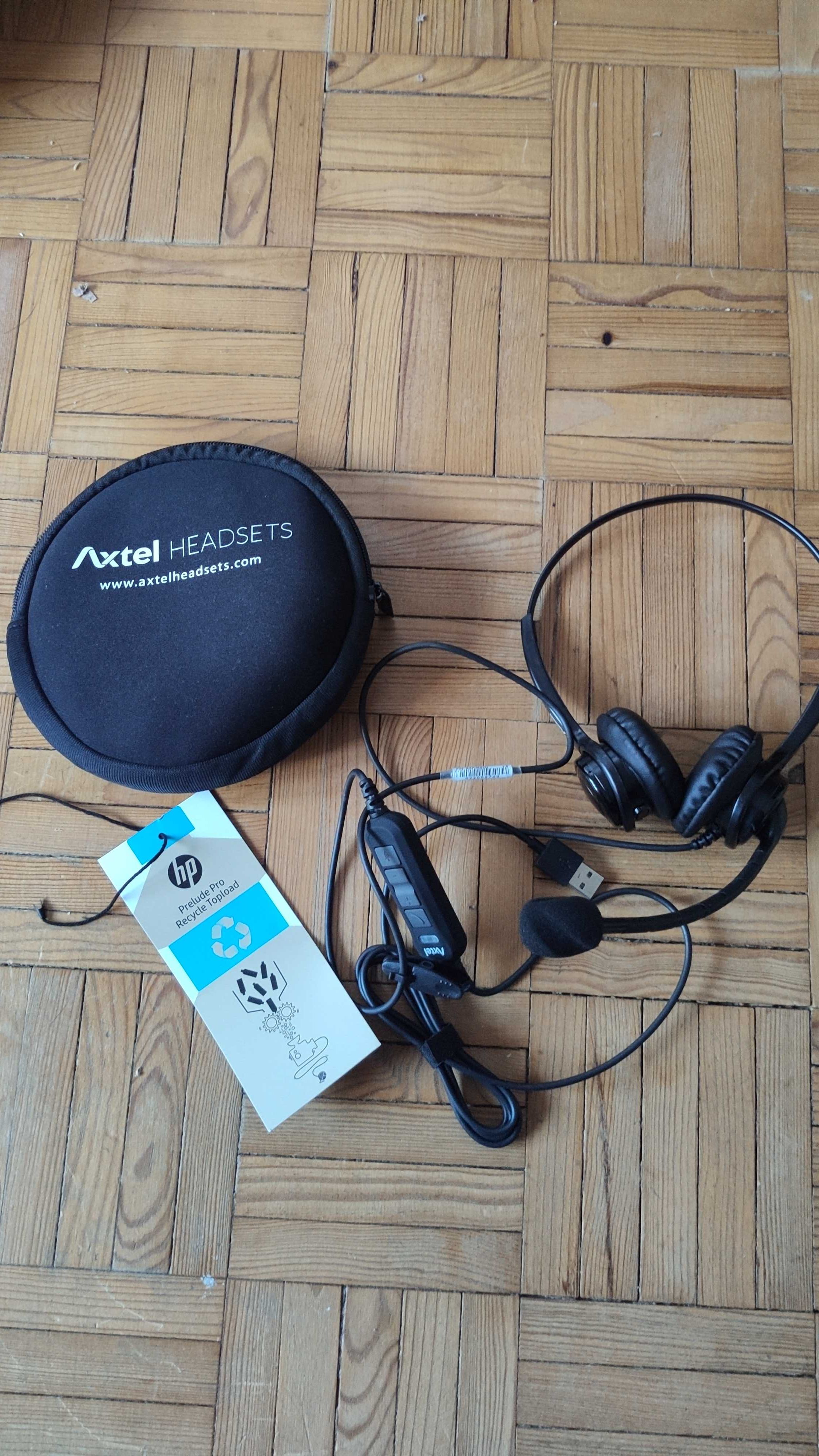 Headset marca Axtel