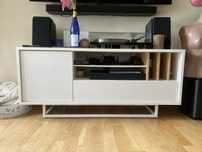 Szafka RTV pod telewizor firmy Phormy produkt LOWBO 120/40/53