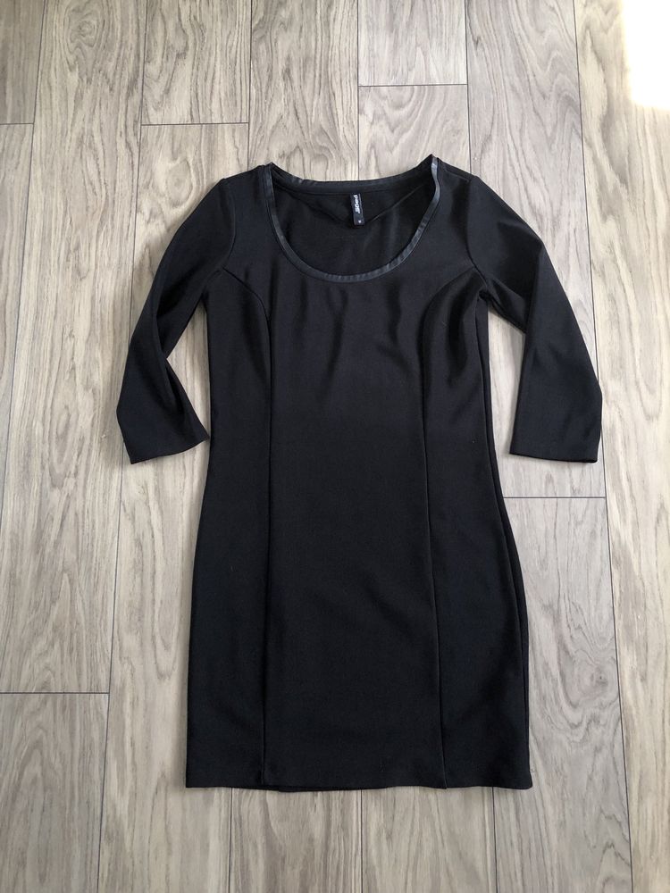 Czarna mini sukienka M