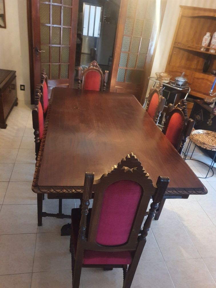Mesa sala de jantar + 6 cadeiras
