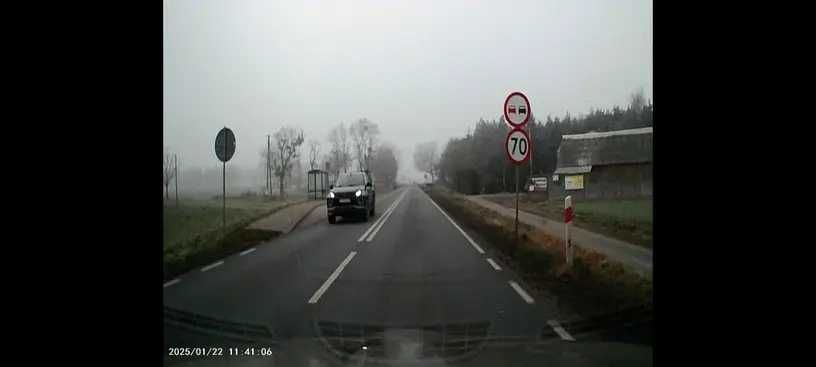 Kamera samochodowa 1080P, noktowizor, wykrywacz ruchu.