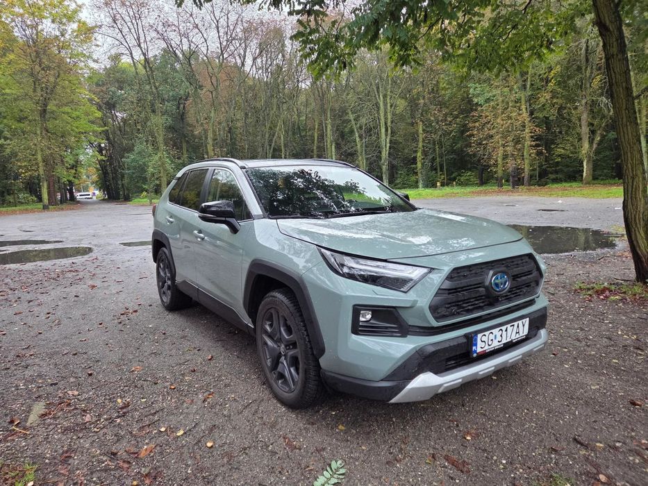 Toyota RAV4 FAKTURA VAT | Toyota RAV4 Adventure 2.5 Hybrid 4x4 Skyview