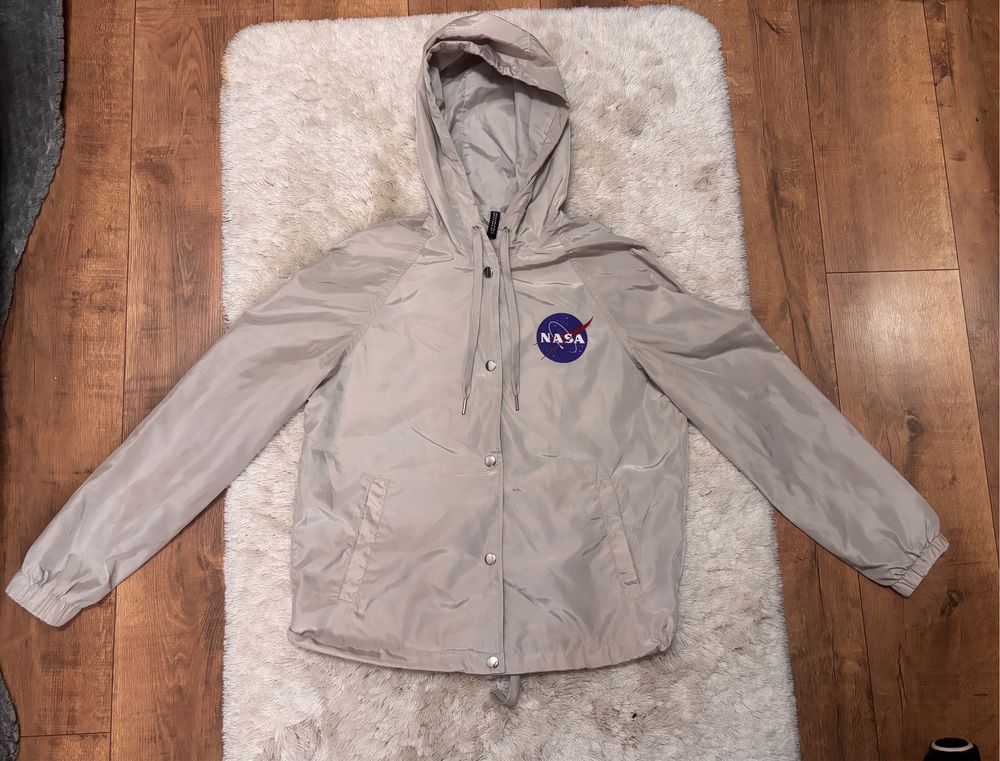 Ortalion wiatrowka Divided H&M Nasa