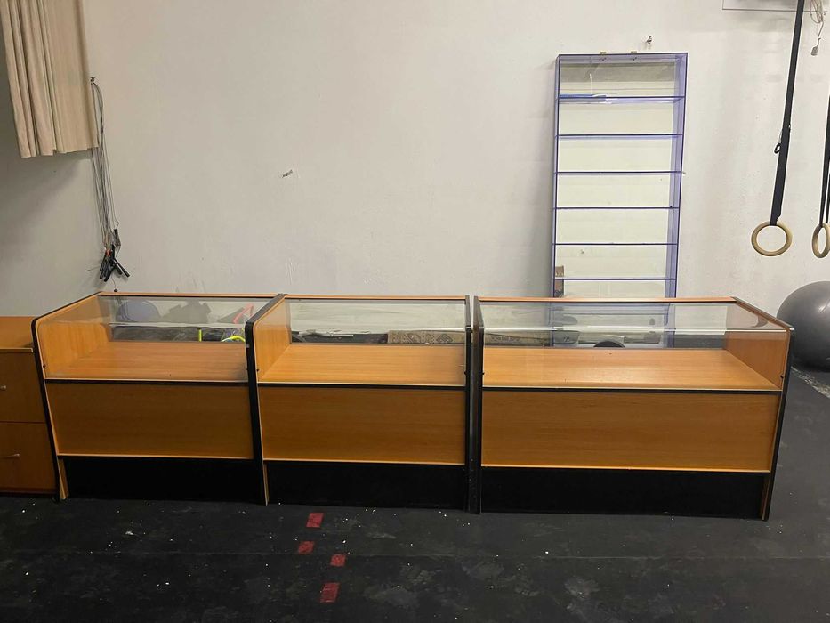 Lady sklepowe, meble do sklepu