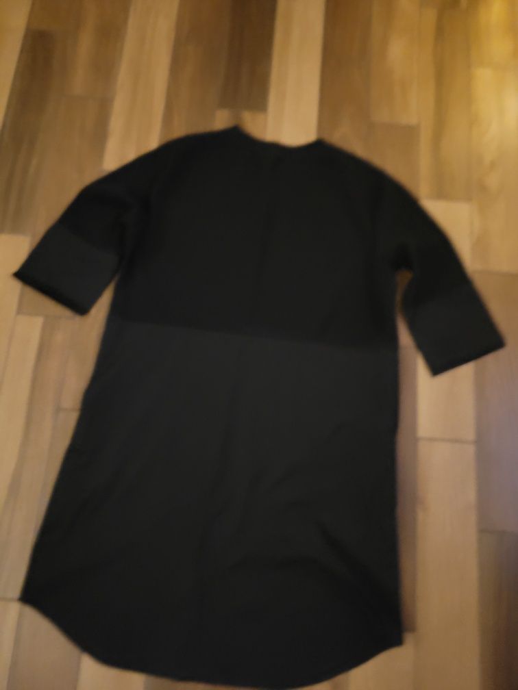Sukienka w rozmiarze M