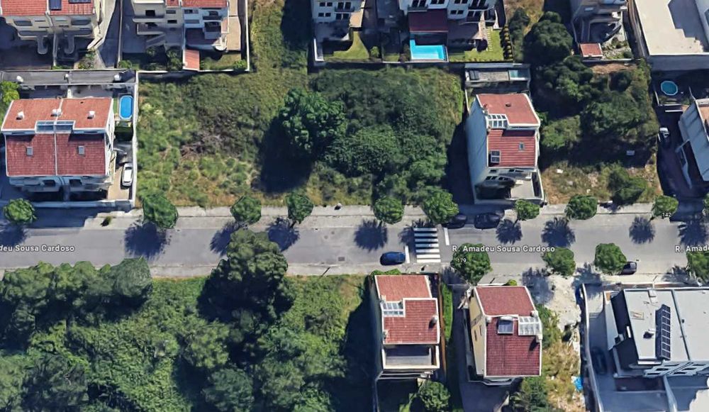 Terreno 300m2 no loteamento Quinta da Lousa